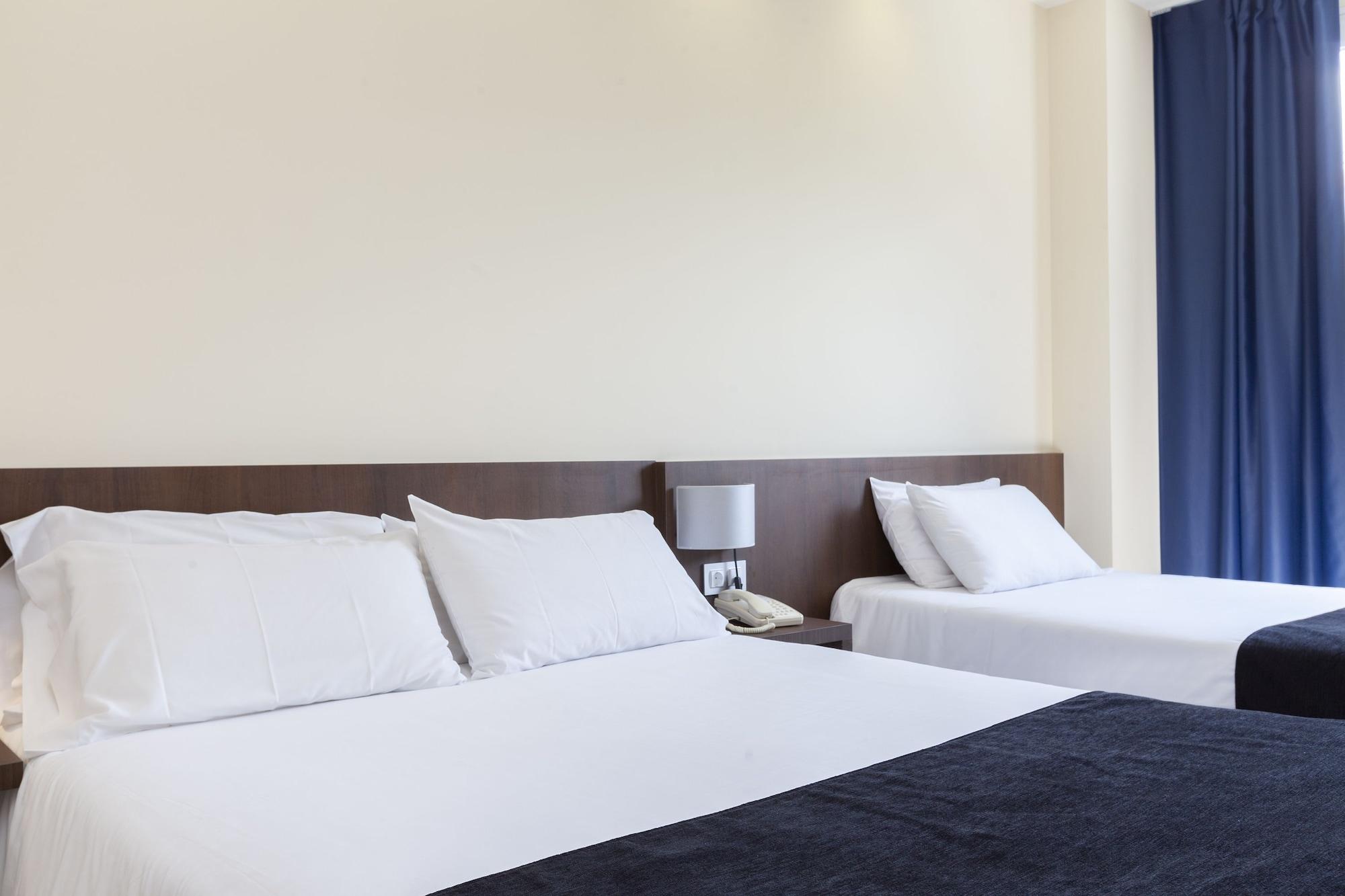 Hotel Olympia Universidades Валенсія Екстер'єр фото