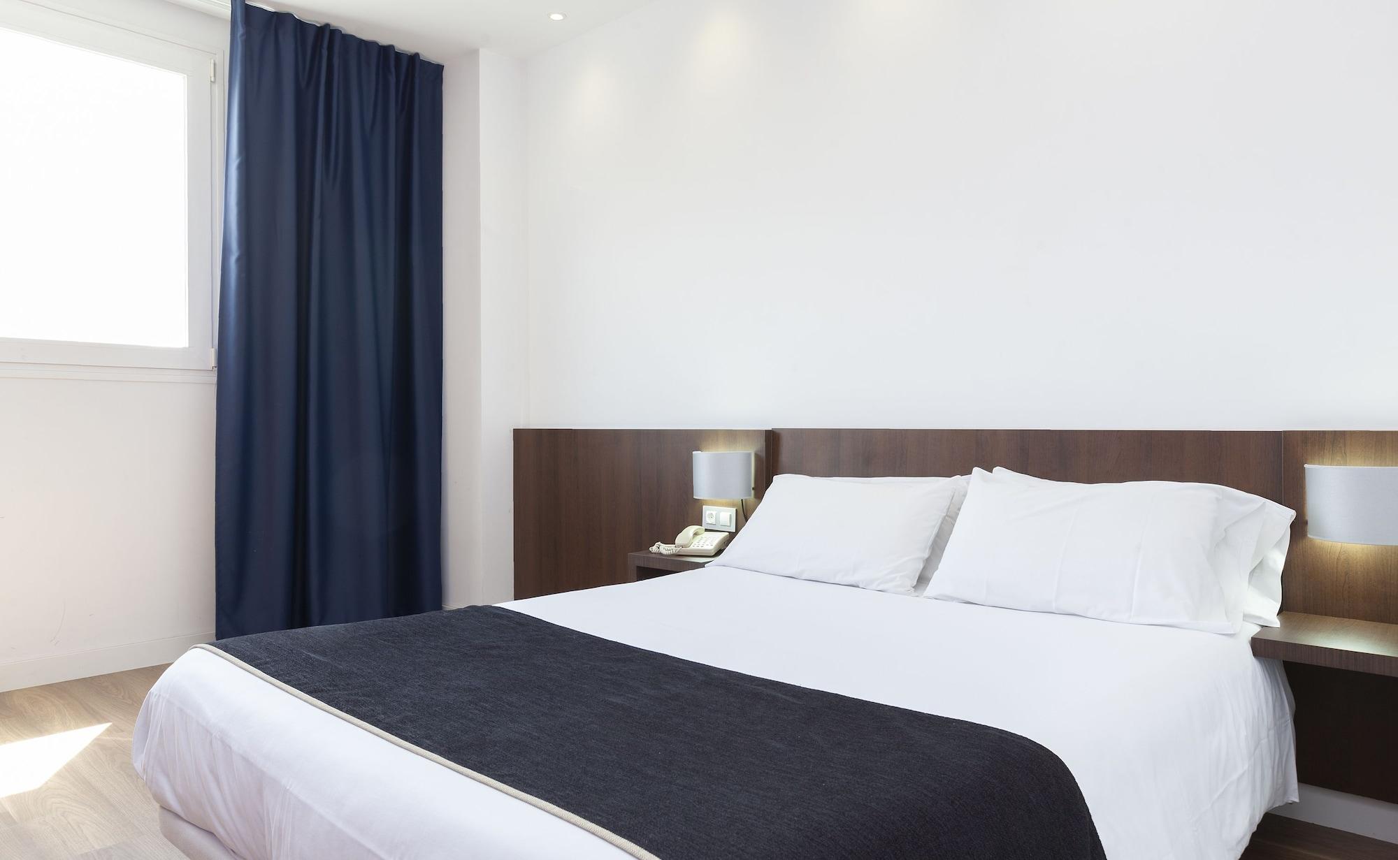 Hotel Olympia Universidades Валенсія Екстер'єр фото
