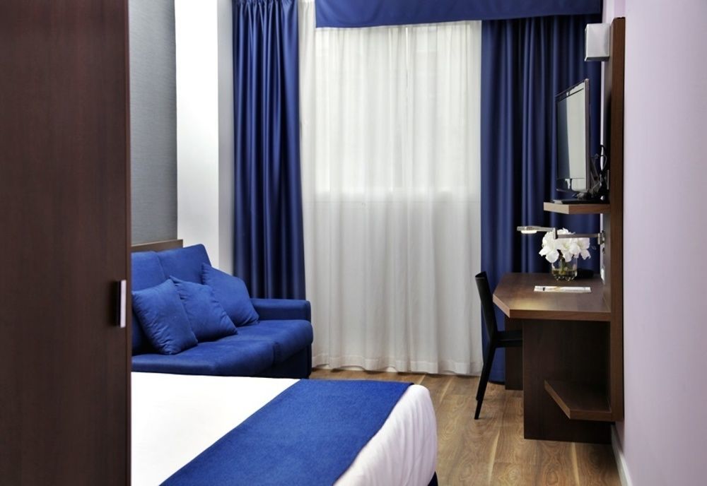 Hotel Olympia Universidades Валенсія Екстер'єр фото