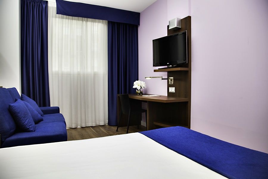 Hotel Olympia Universidades Валенсія Екстер'єр фото